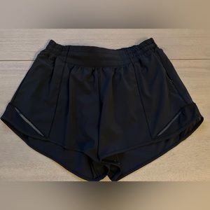 Lululemon Shorts • Size 6